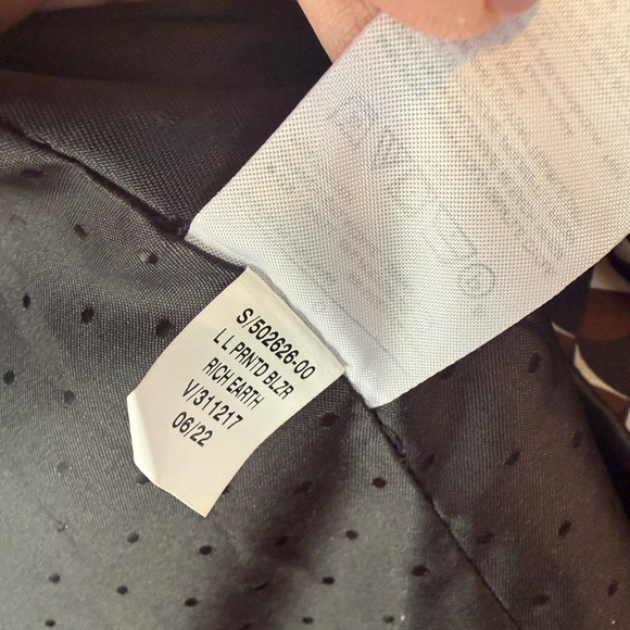 Banana Republic Factory Brown and White Patterned Jacket long and lean blazer - Picture 10 of 10